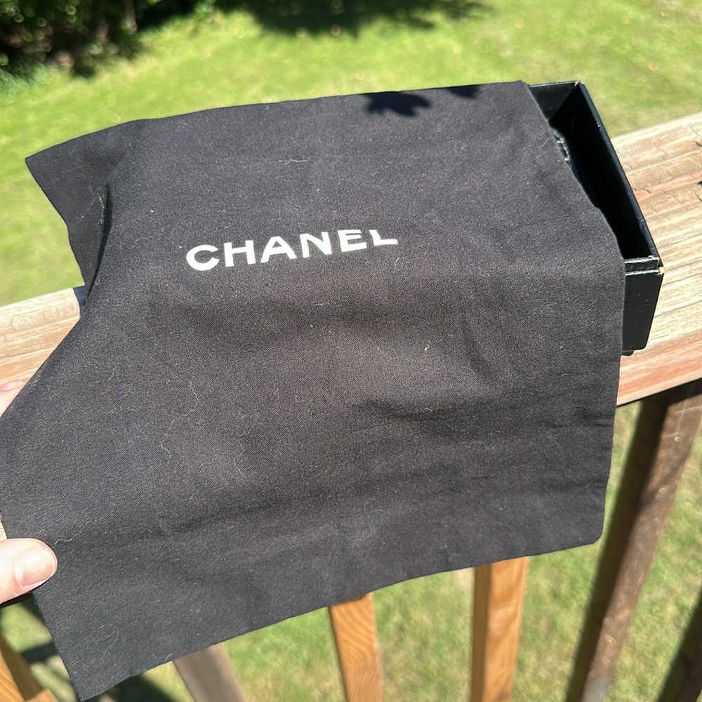 CHANEL 08 Lucky Patent Leather Zip Wallet. Full inclusion holo COA FLASH SALE - Picture 16 of 16